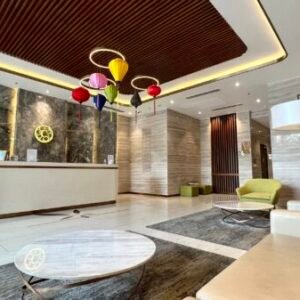 Sống Đẳng Cấp Tại Q10: Cho Thuê Căn Hộ 2PN view bể bơi, Giá Chỉ 19 Triệu/Tháng!