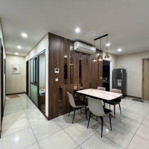 Căn hộ cho thuê 3PN đầy đủ nội thất tầng thấp check in ngay